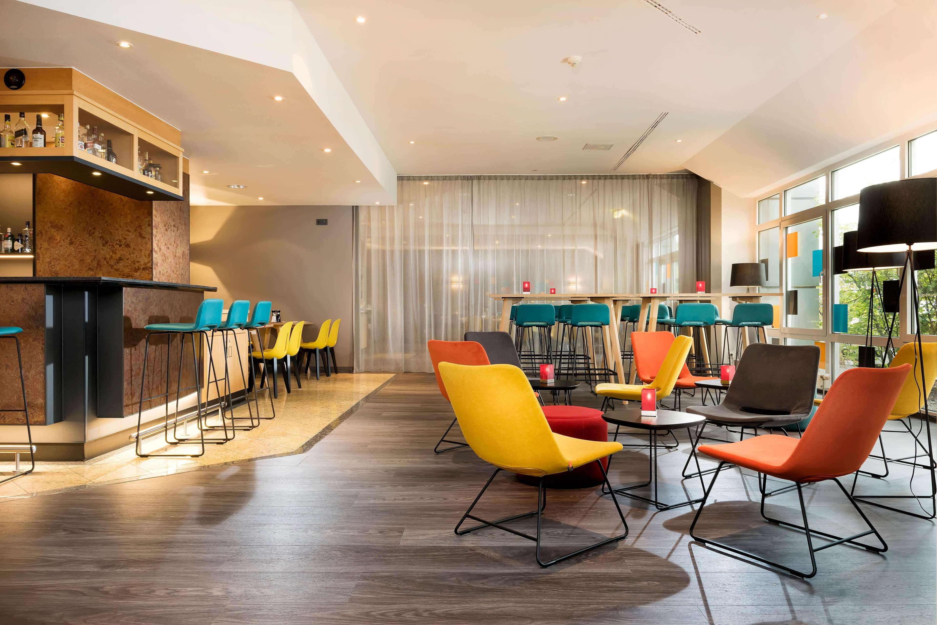 Ramada By Wyndham Hannover Messe Laatzen Exterior photo