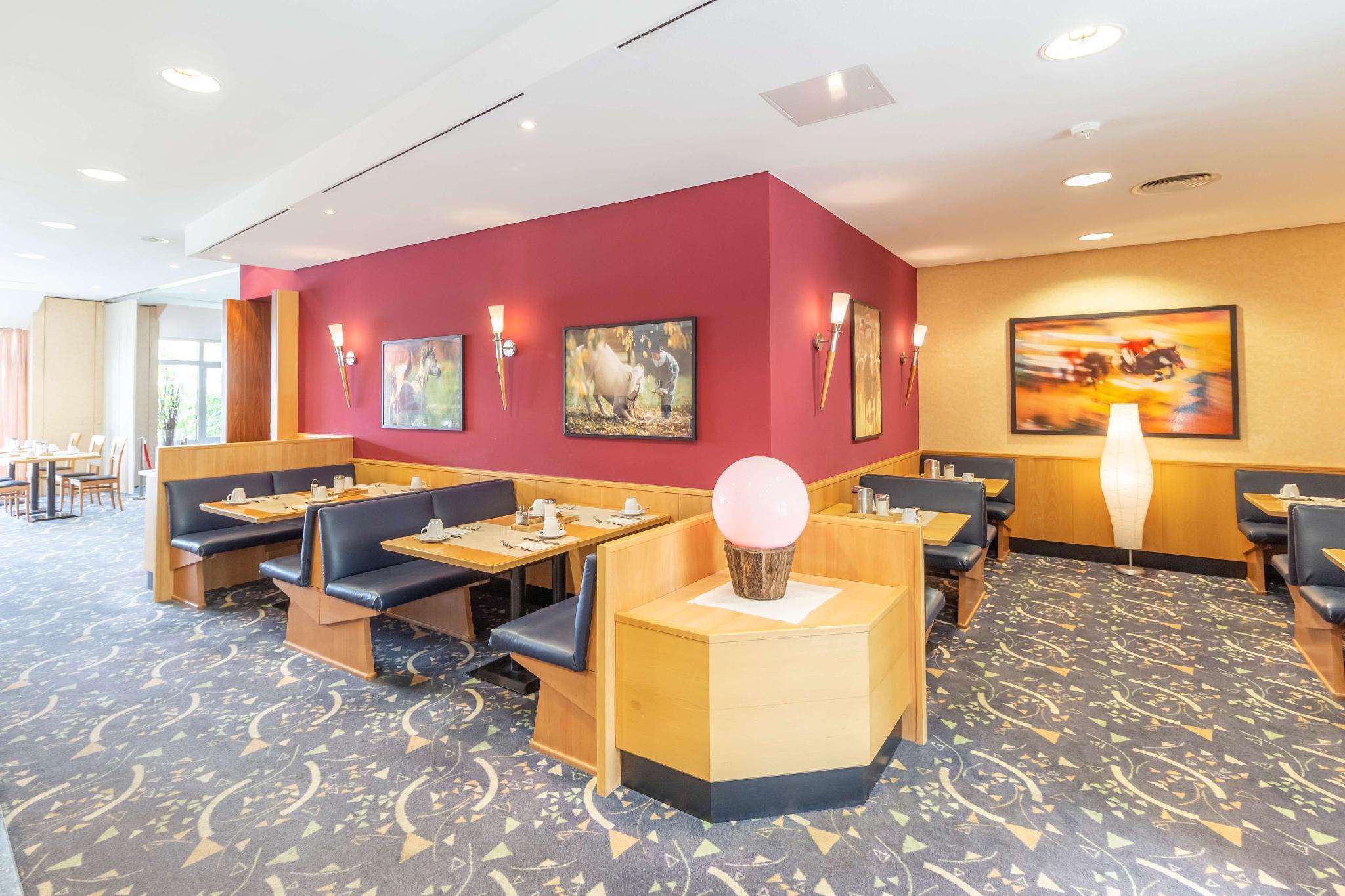 Ramada By Wyndham Hannover Messe Laatzen Exterior photo
