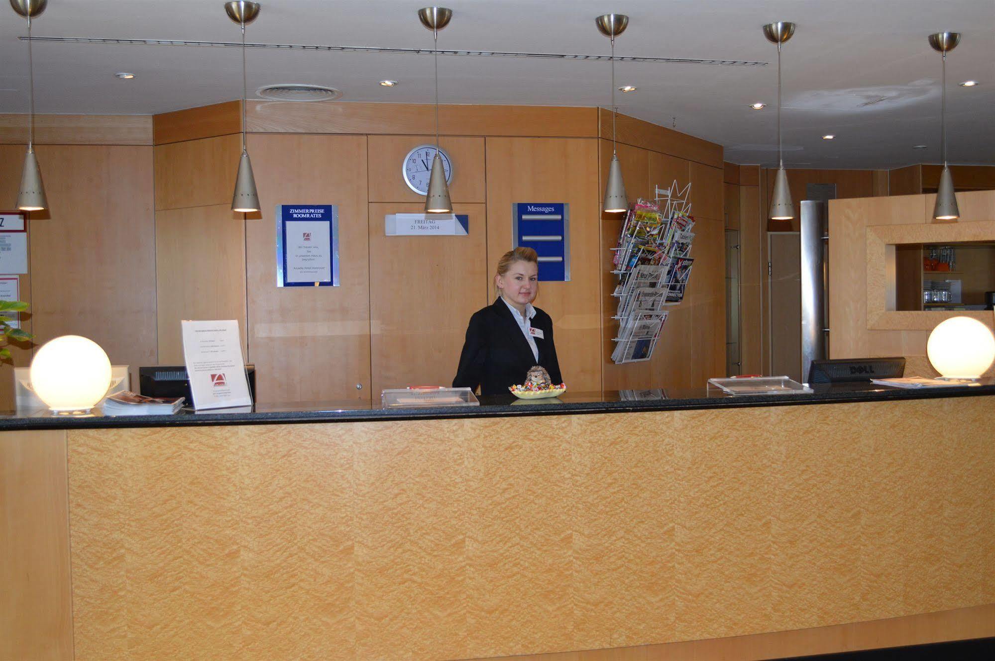Ramada By Wyndham Hannover Messe Laatzen Exterior photo