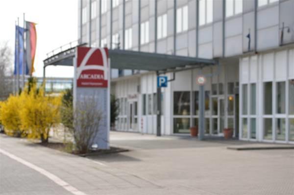 Ramada By Wyndham Hannover Messe Laatzen Exterior photo